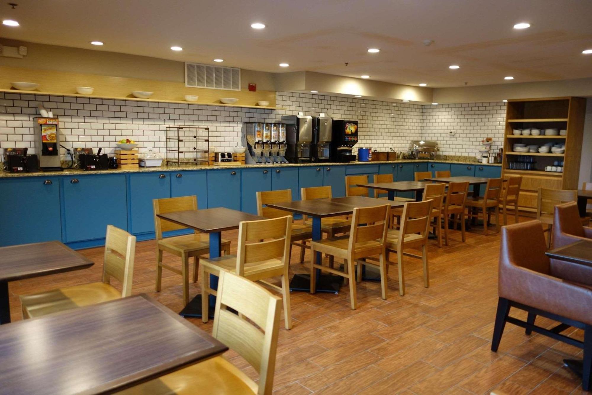 Country Inn & Suites By Radisson, Ames, Ia Bagian luar foto